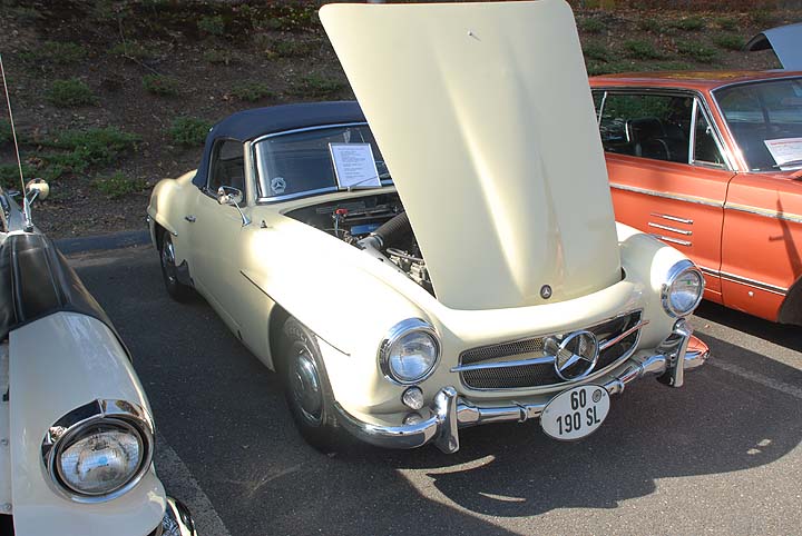 1956 Oldsmobile Hard Top 1960 Mercedes Benz 190 SL Convertible